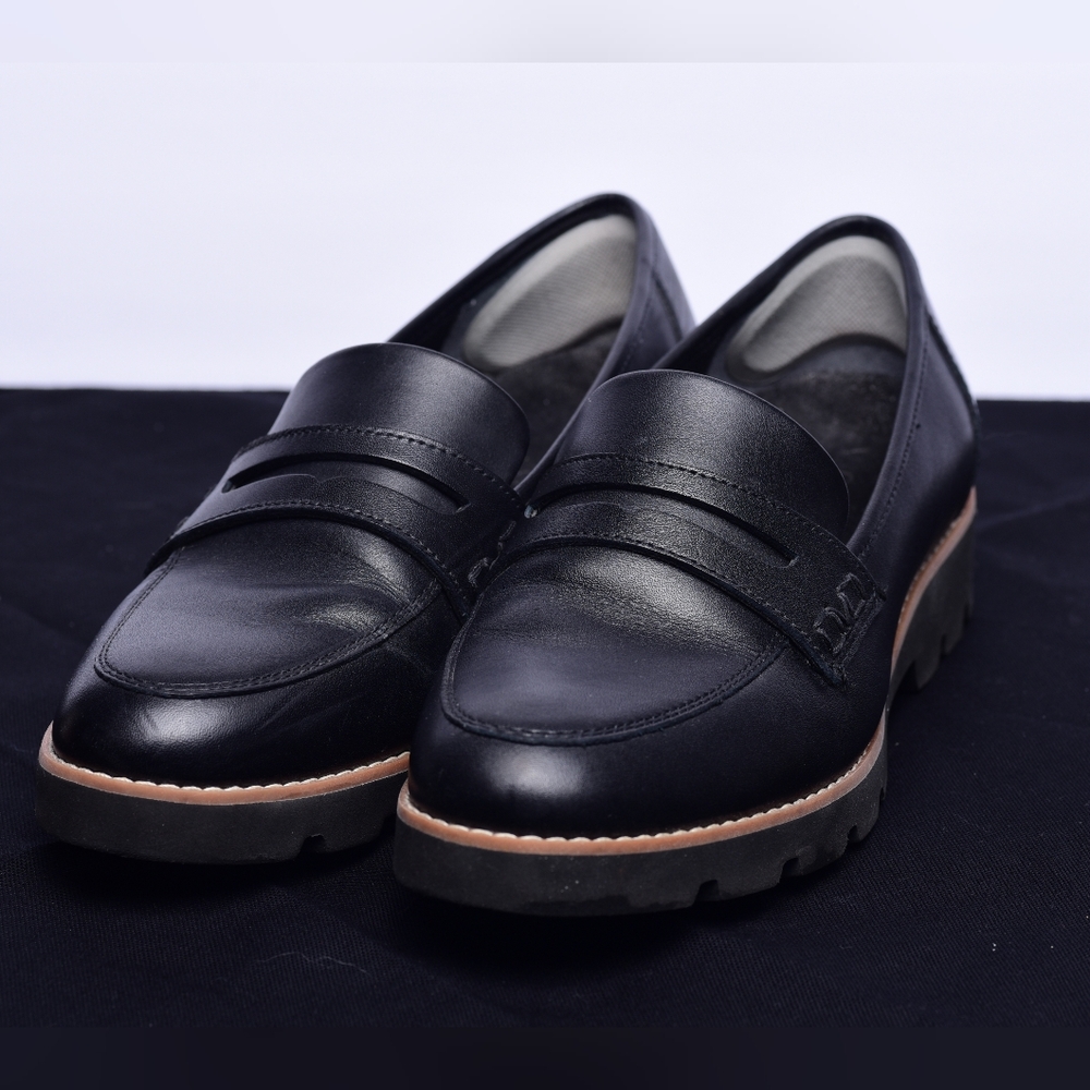 Vionic Black Leather Loafers